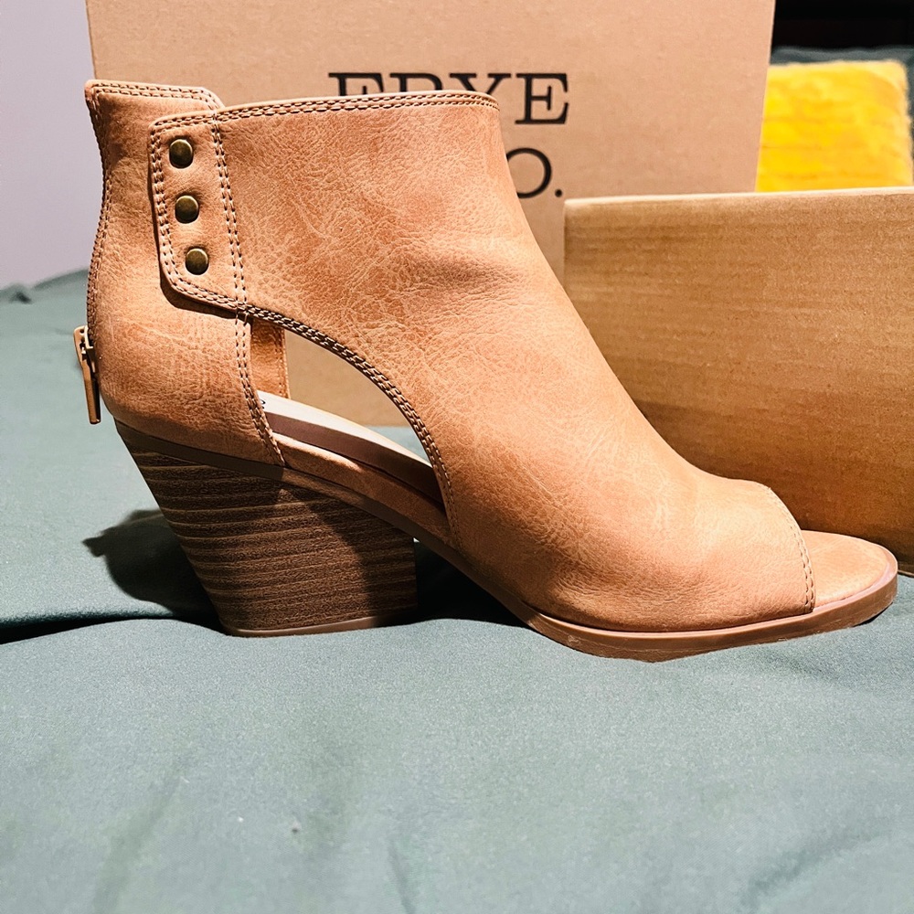 FRYE AND CO. Tan Peep-Toe Ankle Booties